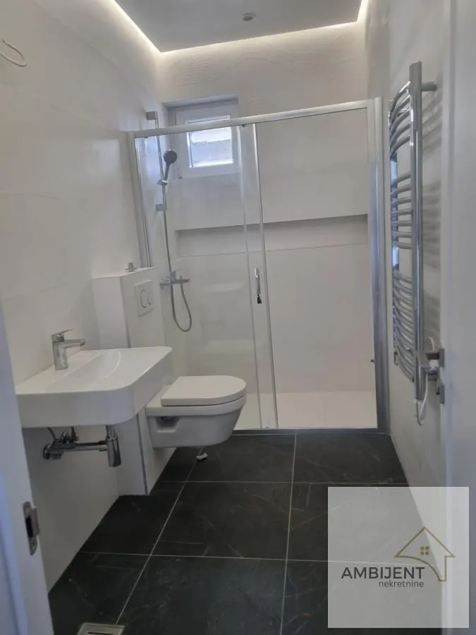 Sale, three bedroom apartment, 78m², Južni Bulevar, Vračar Sve Podlokacije