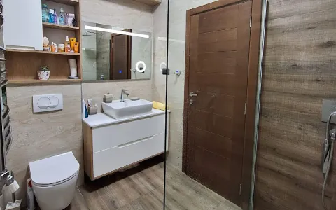 Izdavanje, kuća, 250m², Bartula, Bar - image 9