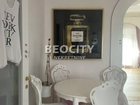 Prodaja, trosoban stan, 104m², Centar, Novi Sad - image 3