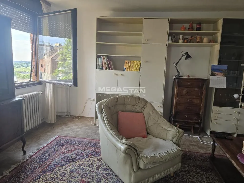 Prodaja, trosoban stan, 84m², Julino Brdo, Beograd