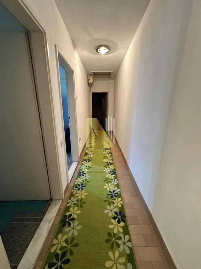 Prodaja, kuća, 229m², Klisa, Novi Sad Sve Podlokacije