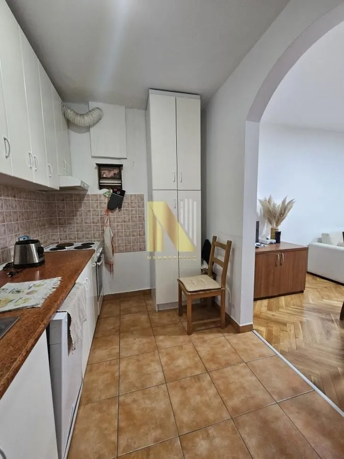 Izdavanje, trosoban stan, 69m², Grbavica, Novi Sad Sve Podlokacije