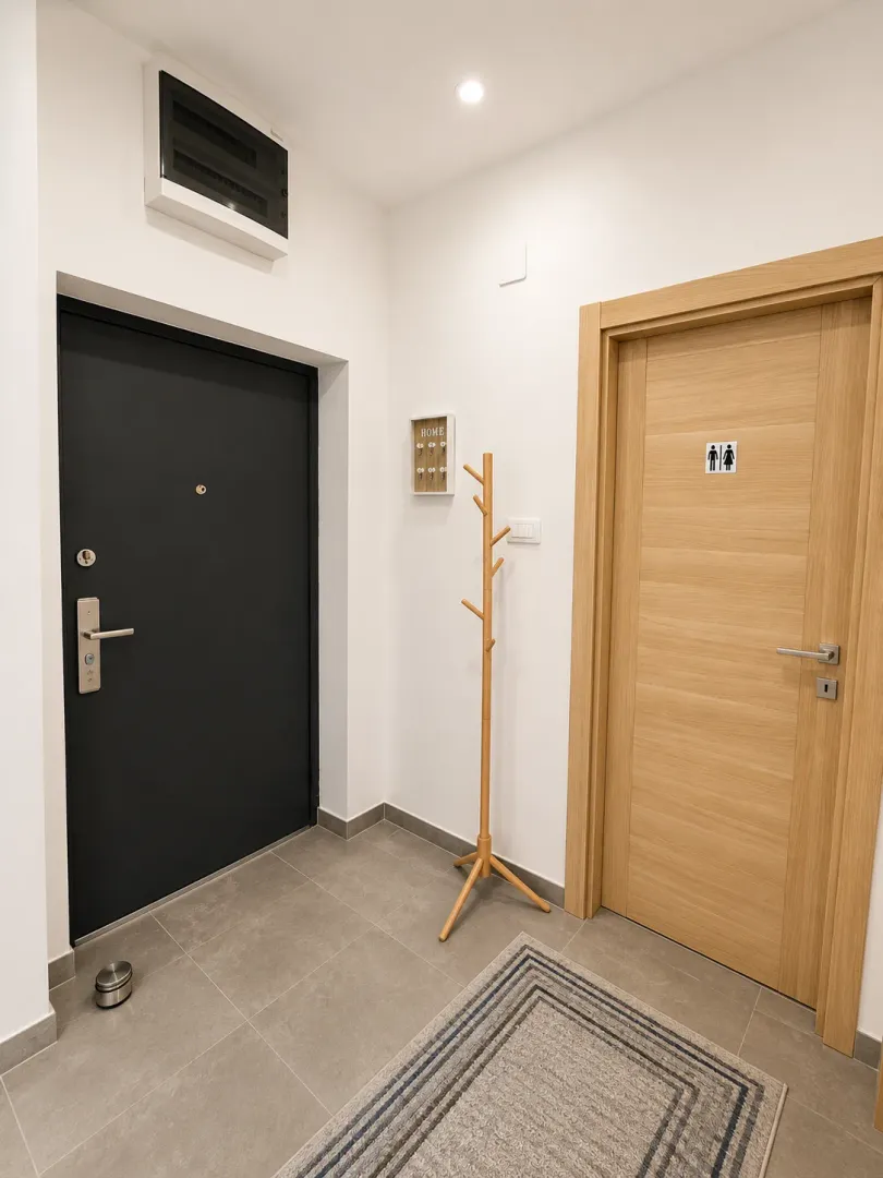 Izdavanje, dvosoban stan, 66m², Pobrežje, Podgorica