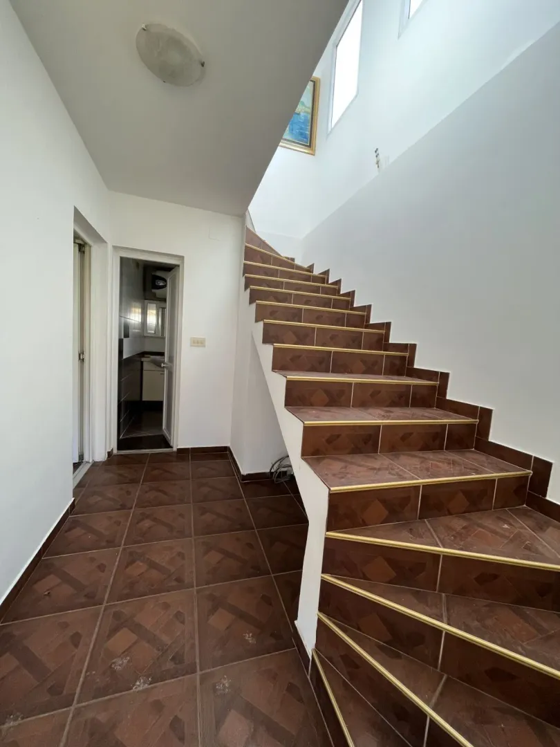 Prodaja, kuća, 330m², Topolica, Bar