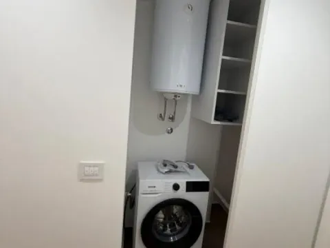 Izdavanje, trosoban stan, 67m², Hala Pionir, Palilula Sve Podlokacije - image 9