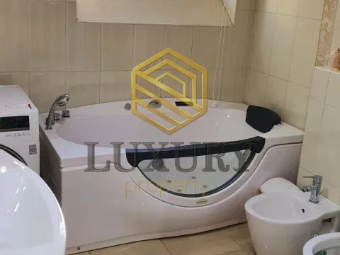 Rent, one bedroom apartment, 80m², Tuški Put, Podgorica - image 12