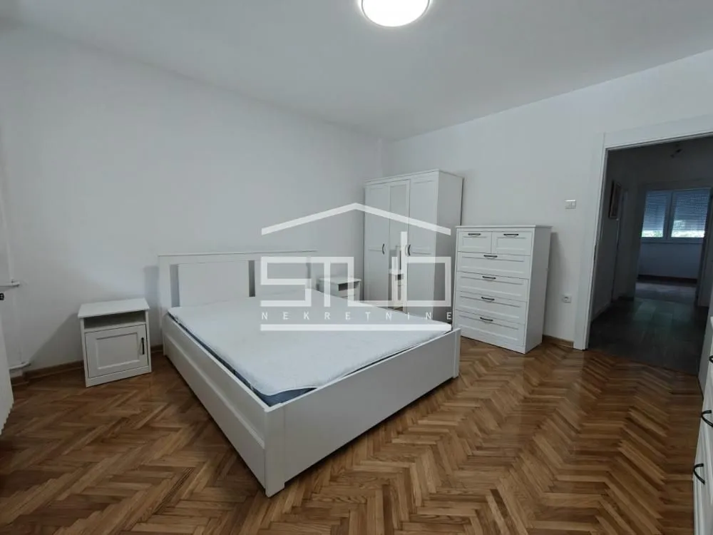 Rent, three bedroom apartment, 90m², Novi Beograd Blok 37, Novi Beograd Sve Podlokacije