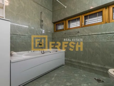 Izdavanje, kuća, 370m², Zabjelo, Podgorica - image 8