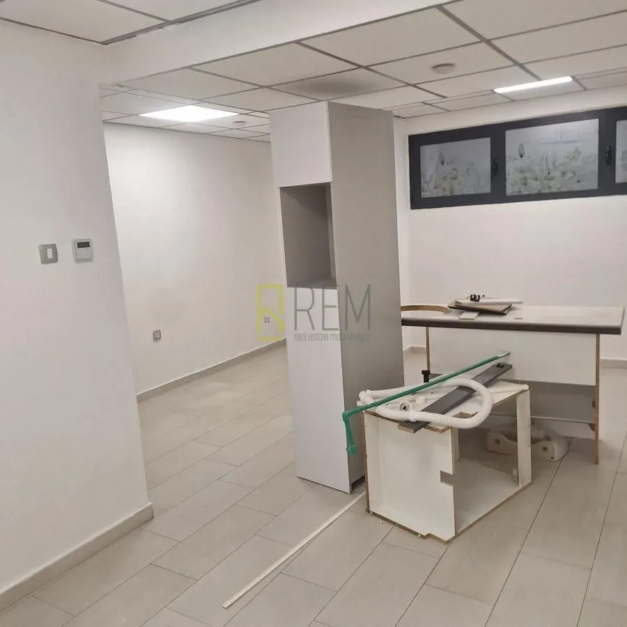 Rent, office space, 220m², Drpe Mandića, Podgorica