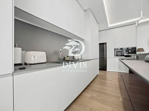 Sale, four bedroom apartment, 207m², Vračar Hram, Vračar Sve Podlokacije - image 7