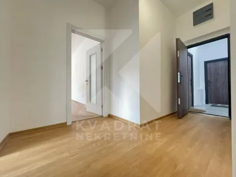 Sale, two bedroom apartment, 60m², Zelenika, Podgorica - image 9