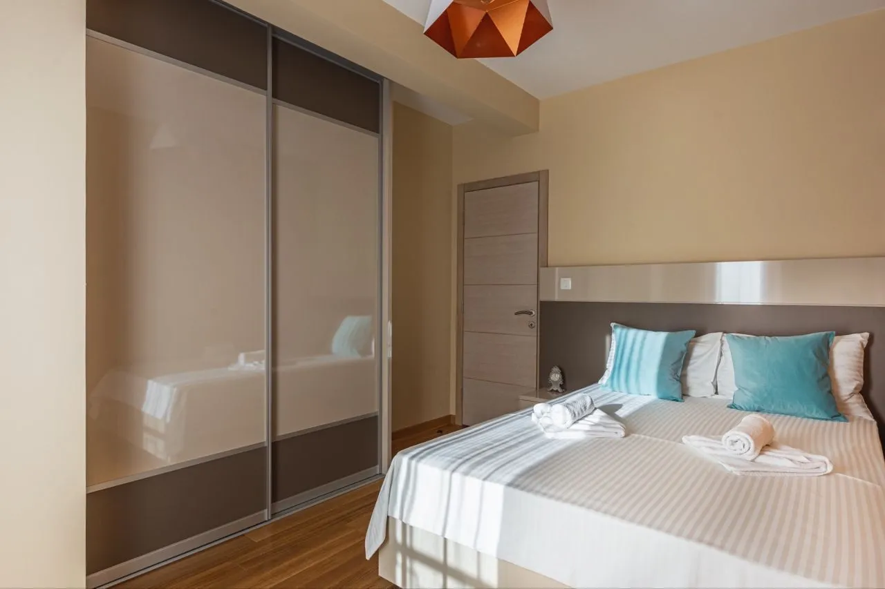 Izdavanje, dvosoban stan, 62m², Pržno, Budva