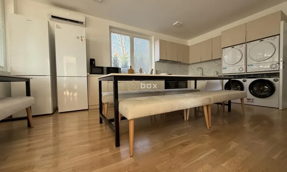 Prodaja, četvorosoban stan, 132m², Niška Banja, Niš