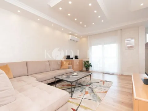 Izdavanje, dvosoban stan, 86m², Centar, Podgorica - image 4