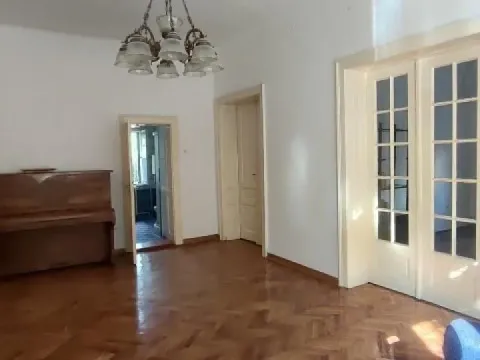 Izdavanje, kuća, 220m², Vukov Spomenik, Zvezdara Sve Podlokacije - image 2