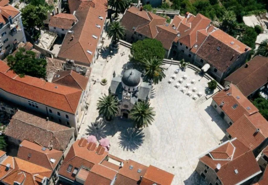 Prodaja, dvosoban stan, 72m², Stari Grad, Herceg Novi