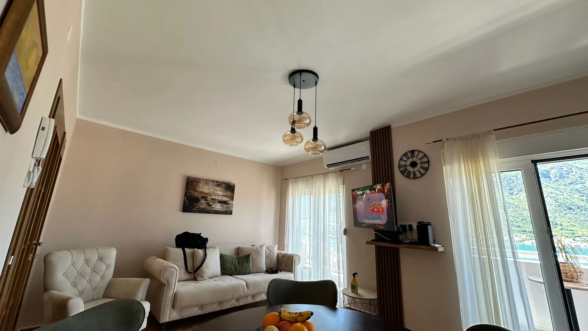 Rent, two bedroom apartment, 50m², Dobrota, Kotor