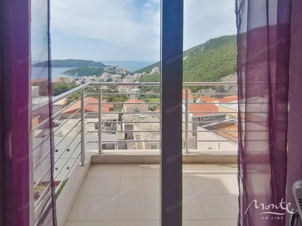 Sale, two bedroom apartment, 98m², Bečići, Budva