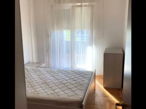 Izdavanje, jednosoban stan, 68m², City Kvart, Podgorica - image 4