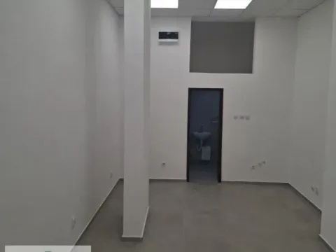 Izdavanje, poslovni prostor, 25m², Obrenovac, Beograd - image 4
