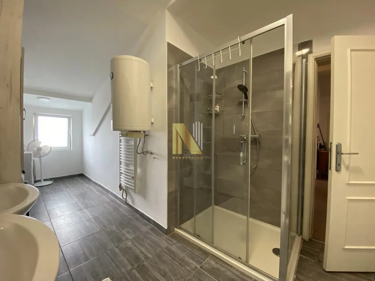 Rent, four bedroom apartment, 189m², Spens, Novi Sad Sve Podlokacije