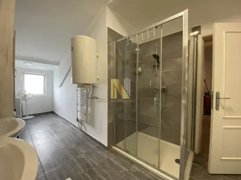 Izdavanje, četvorosoban stan, 189m², Spens, Novi Sad Sve Podlokacije - image 21