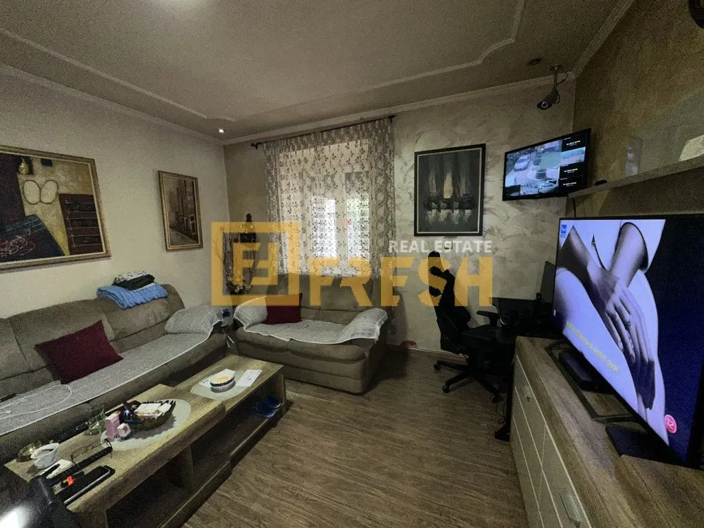 Prodaja, kuća, 103m², Stara Varoš, Podgorica