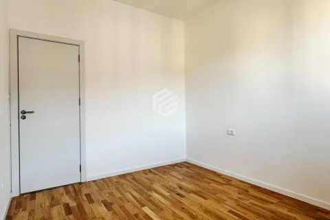 Prodaja, jednosoban stan, 45m², Tološi, Podgorica - image 7