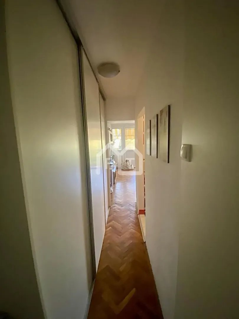 Prodaja, jednosoban stan, 32m², Novi Beograd Blok 1 Fontana, Novi Beograd Sve Podlokacije