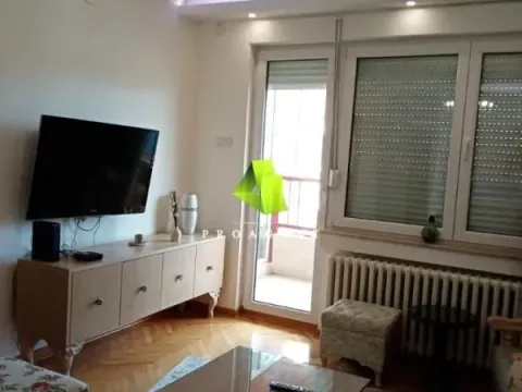 Izdavanje, trosoban stan, 100m², Centar, Niš - image 12