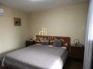 Izdavanje, dvosoban stan, 76m², Blok 5, Podgorica - image 10