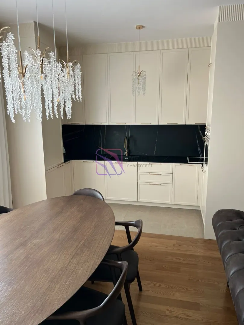 Prodaja, trosoban stan, 82m², Centar, Podgorica