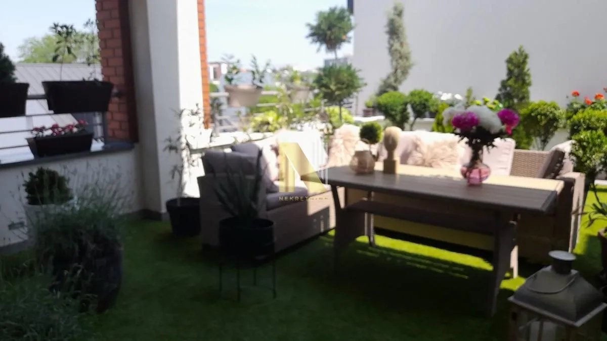 Prodaja, četvorosoban stan, 145m², Telep, Novi Sad Sve Podlokacije