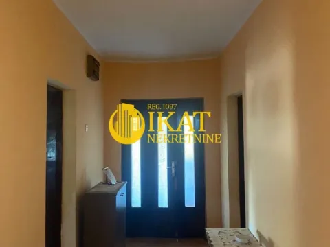 Prodaja, kuća, 108m², Titel, Novi Sad - image 1