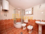 Prodaja, kuća, 204m², Rogami, Podgorica - image 7