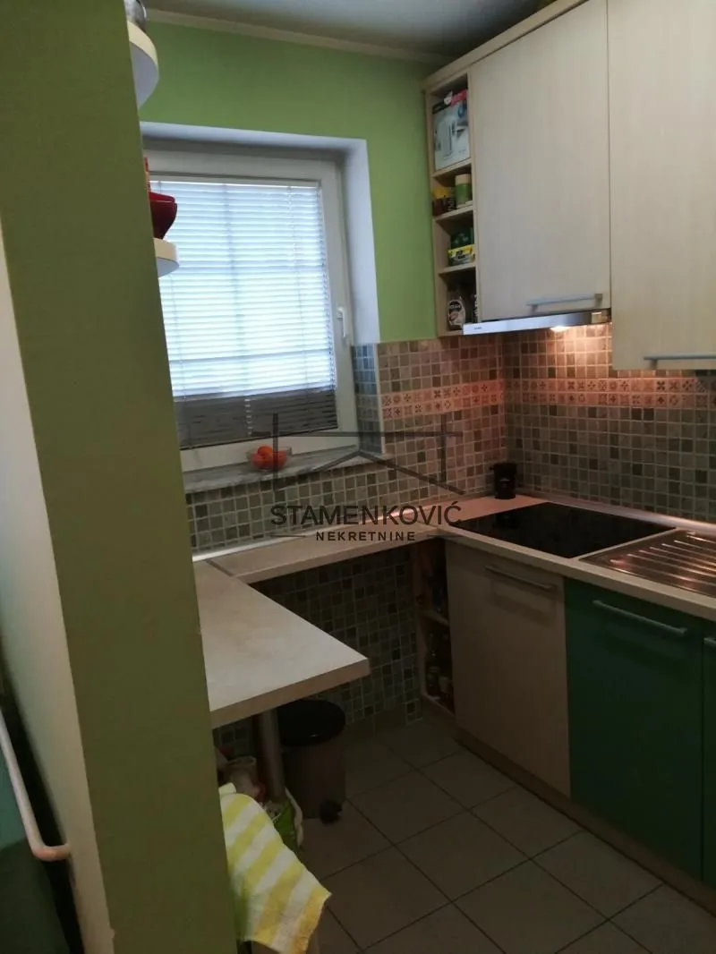 Prodaja, dvosoban stan, 63m², Novo naselje, Novi Sad