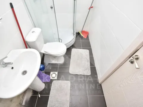 Rent, two bedroom apartment, 72m², Ljubović, Podgorica - image 8