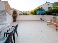 Prodaja, jednosoban stan, 64m², Kalimanj, Tivat - image 2