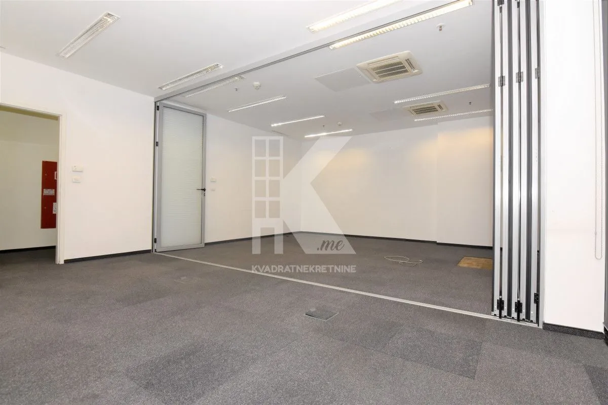 Rent, office space, 59m², Preko Morače, Podgorica
