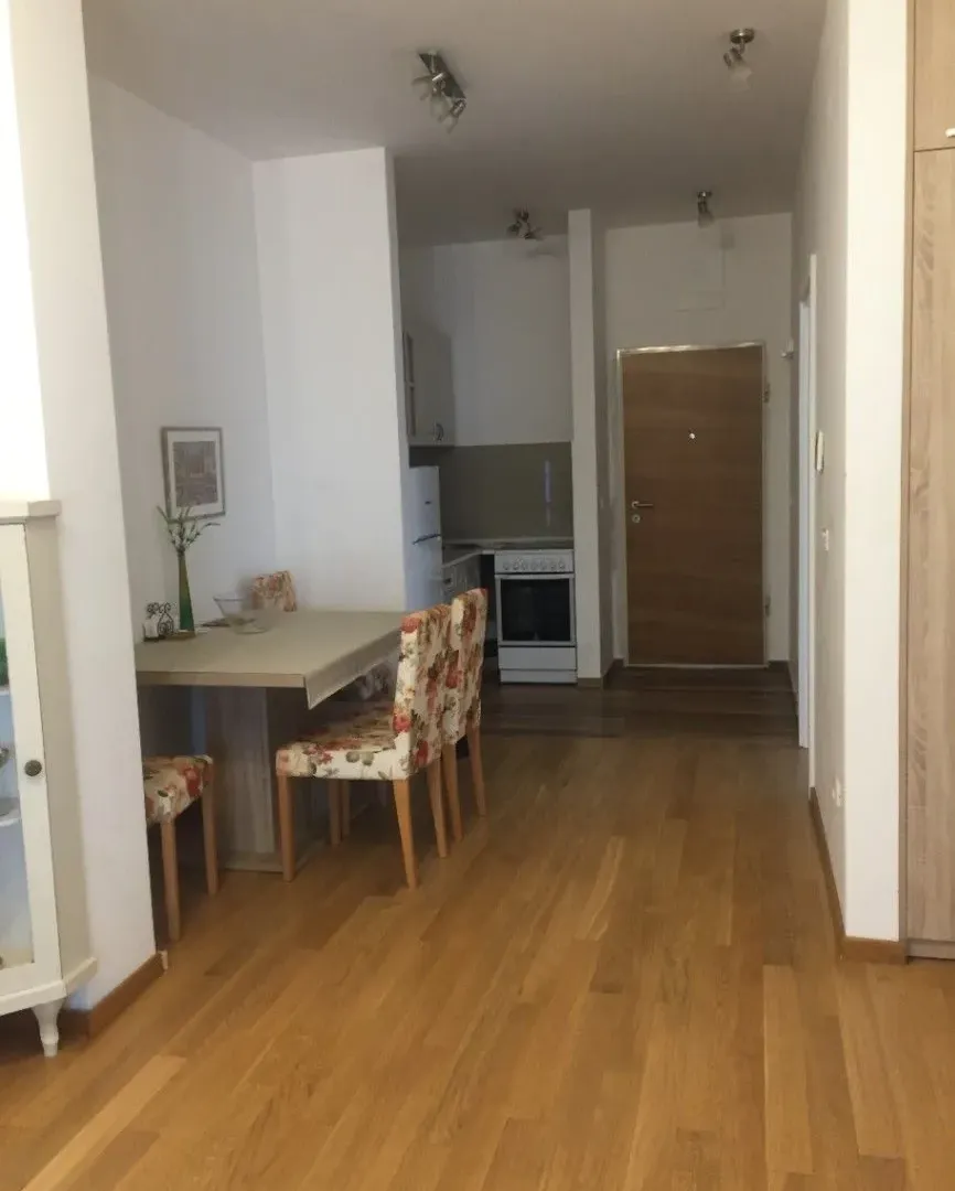 Stan-na-dan, trosoban stan, 55m², Centar, Budva