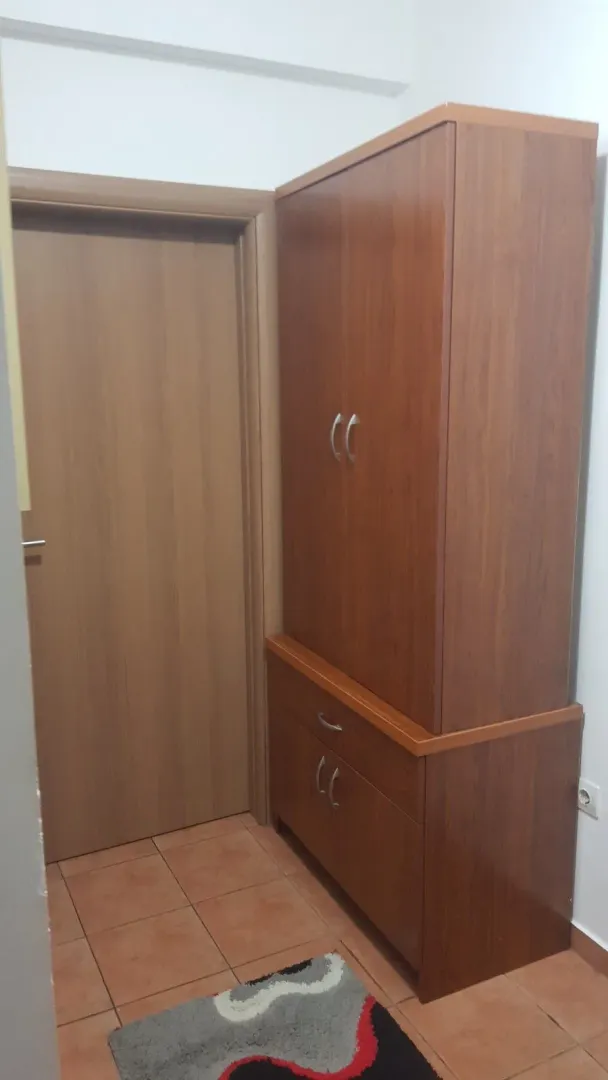 Izdavanje, jednosoban stan, 50m², Drač, Podgorica