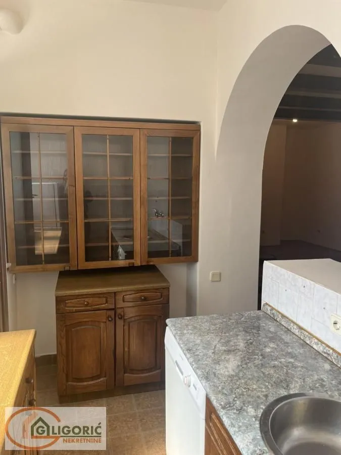Prodaja, četvorosoban stan, 100m², Savski Venac, Beograd