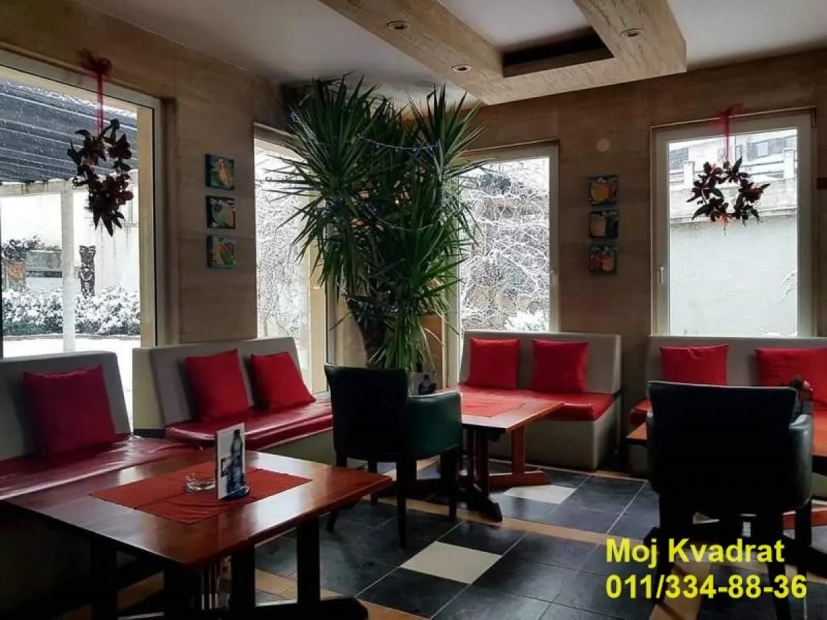 Izdavanje, ugostiteljski objekat, 718m², Gornji Milanovac, Srbija