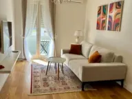 Izdavanje, jednosoban stan, 42m², Central Point, Podgorica - image 1