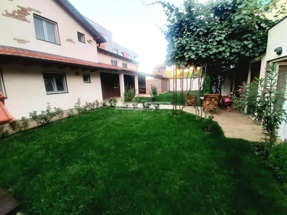 Sale, house, 272m², Zemun Gornji Grad, Zemun Sve Podlokacije