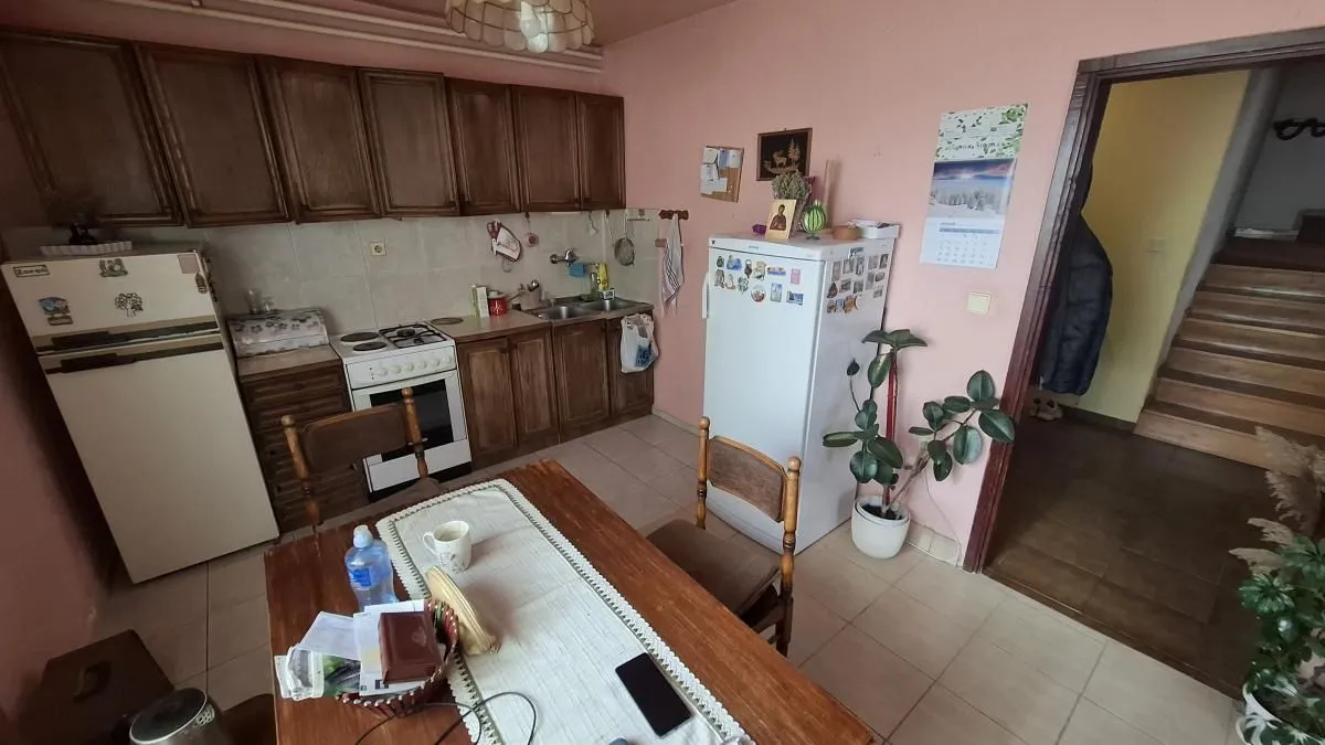 Prodaja, kuća, 270m², Adice, Novi Sad Sve Podlokacije