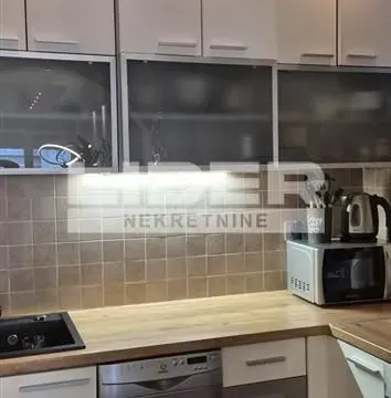 Izdavanje, dvosoban stan, 54m², Vračar Sve Podlokacije, Beograd - image 18