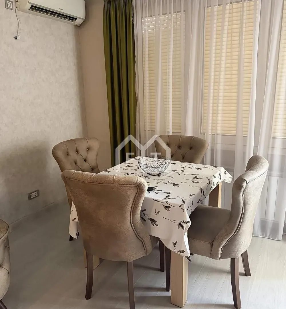 Rent, four bedroom apartment, 83m², Vojvode Vlahovica, Beograd