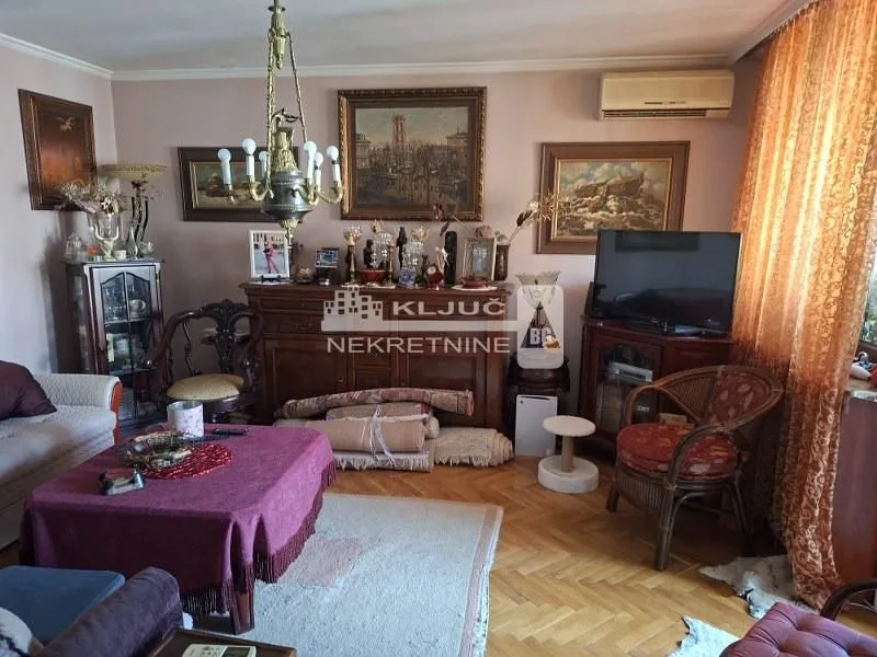 Sale, three bedroom apartment, 94m², Vidikovački venac, Rakovica