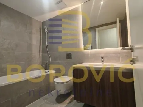 Izdavanje, četvorosoban stan, 115m², Savski Venac, Beograd - image 13